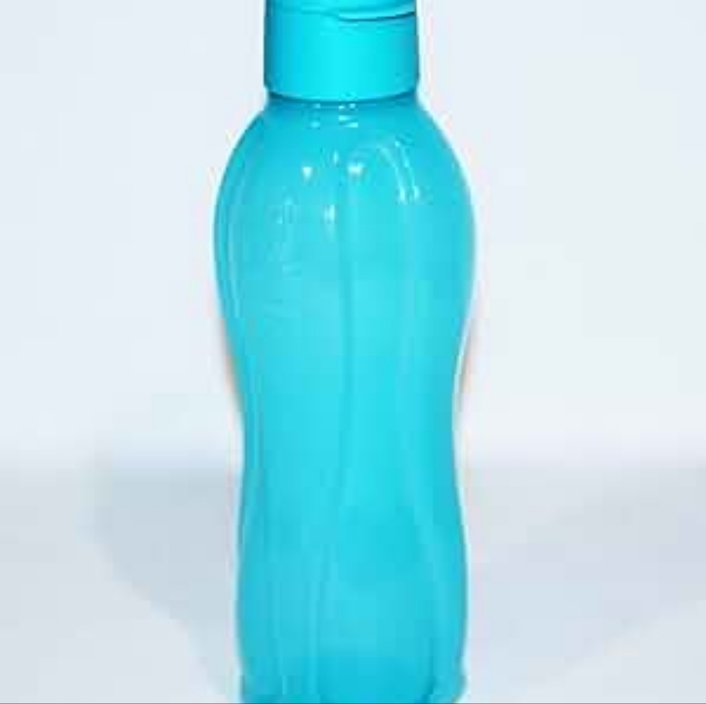 Tupperware Large Eco Water Bottles Set in Aruba